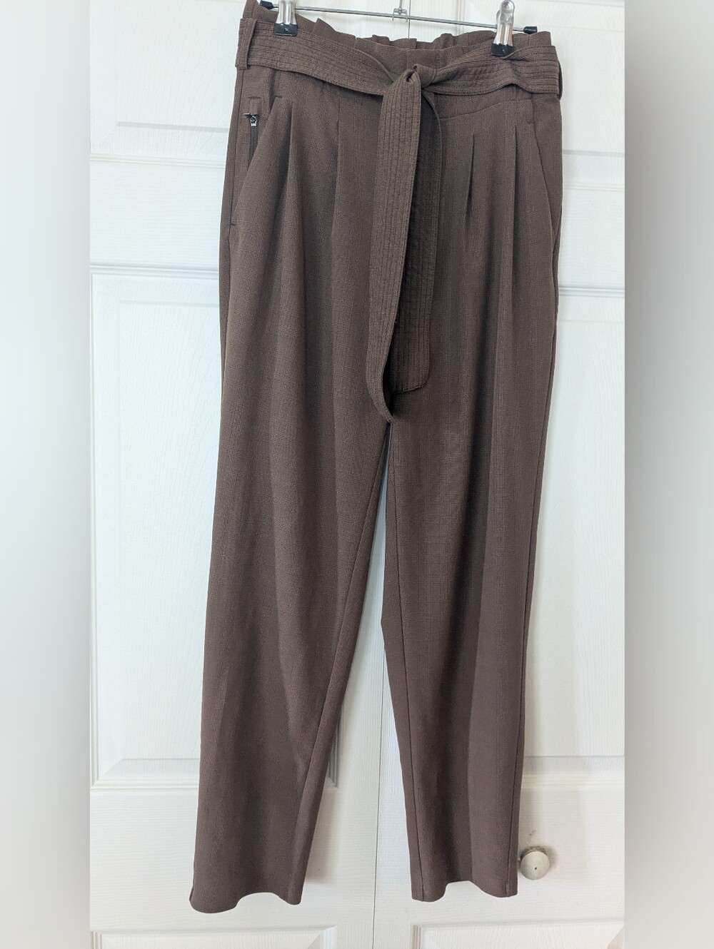 Athleta Brown Paperbag Waist Pleated Trousers. Skyline Plaid